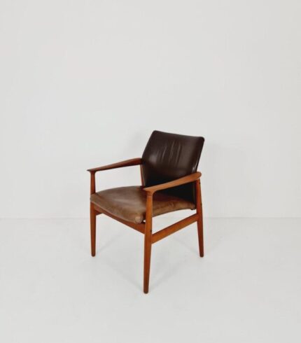 danish-teak-and-leather-chair-by-grete-jalk-for-glostrup-moebelfabik-1960s-1.jpg