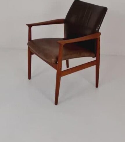 danish-teak-and-leather-chair-by-grete-jalk-for-glostrup-moebelfabik-1960s-2.jpg