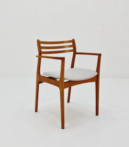 danish-teak-armchair-by-p-e-jorgensen-for-farso-mobelfabrik-1960s-1.jpg