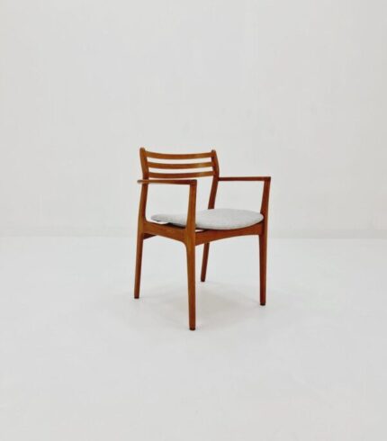 danish-teak-armchair-by-p-e-jorgensen-for-farso-mobelfabrik-1960s-2.jpg