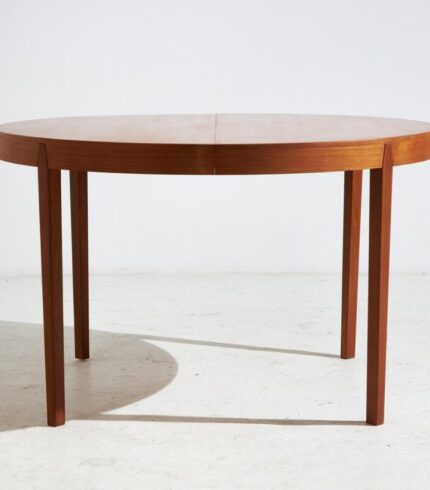 teak-dining-table-by-niels-koefoed-for-hornslet-mobelfabrik-1960s-1.jpg