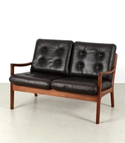 vintage-senator-sofa-by-ole-wanscher-for-cado-1.jpg